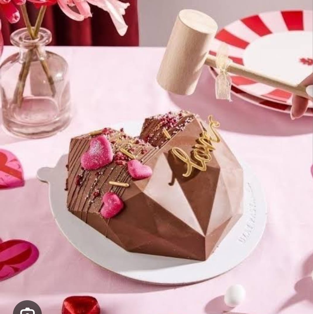 Pinyata Çikolata Tokmak Ahşap  8,5*18 CM  - 2